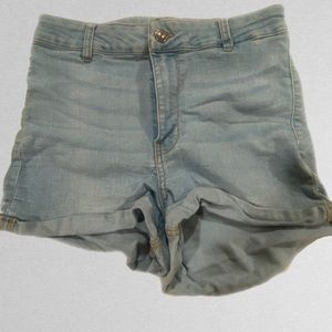 H&M Jean Shorts. High waist super stretchy